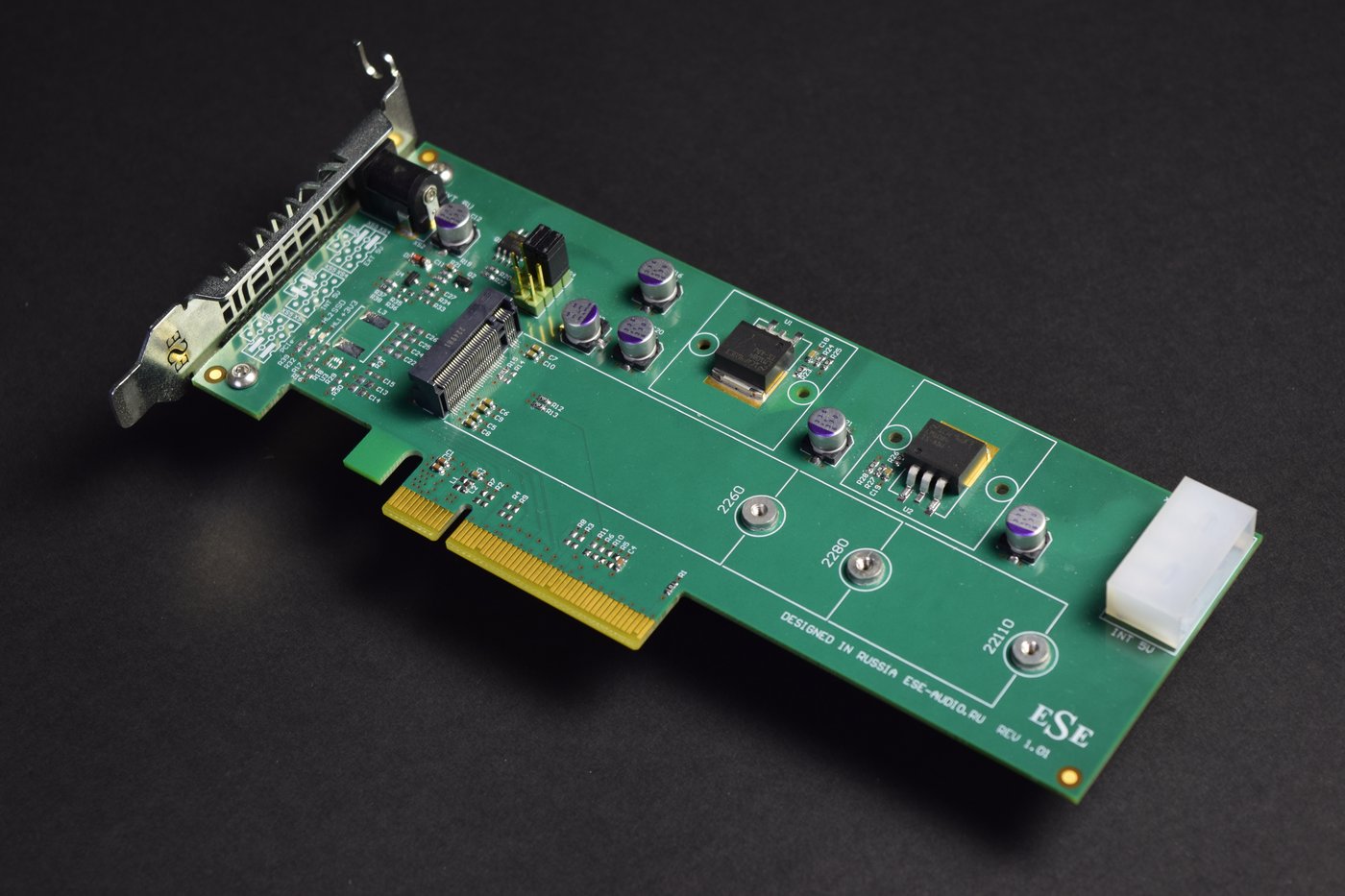 NVMe Bridge — переходная плата NVMe SSD M.2, вид сверху